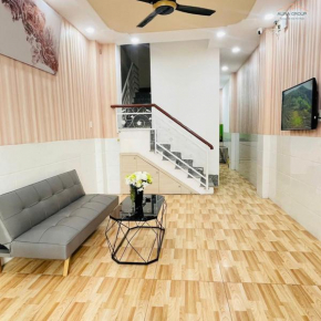 Aura House